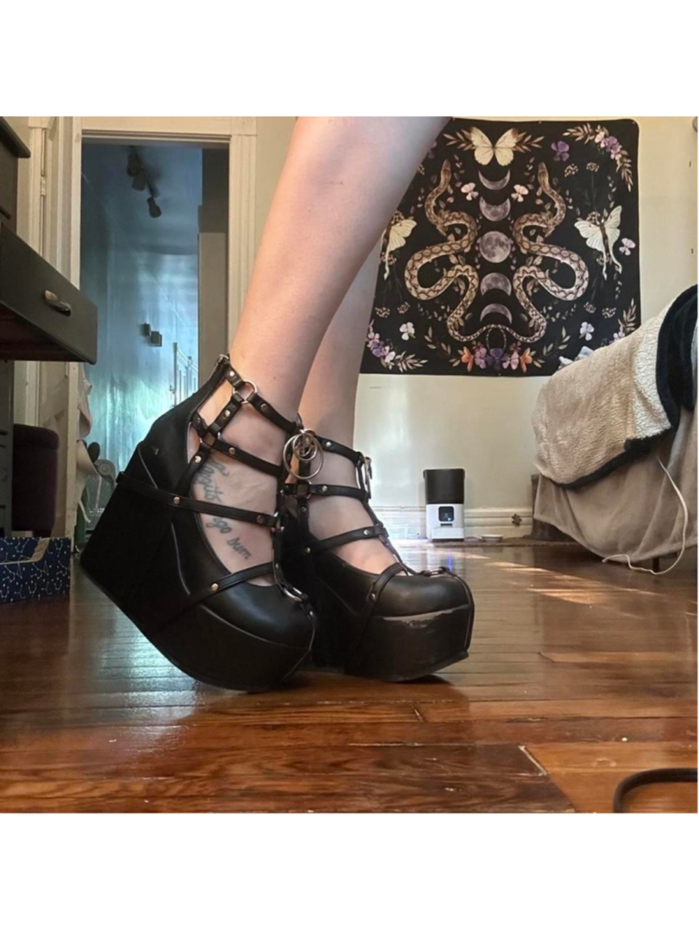 Demonia vegan leather platforms Women's 7